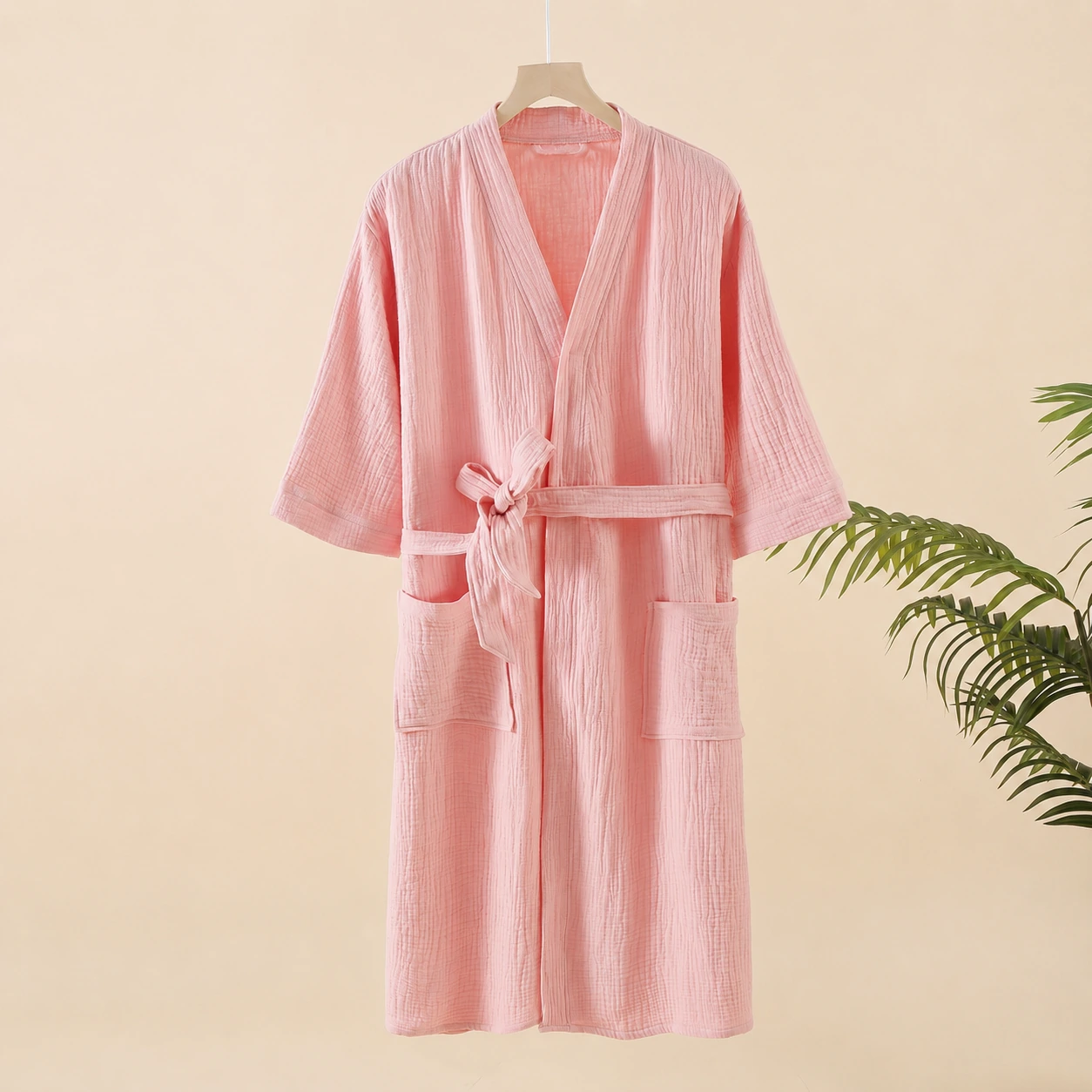 樱花粉浴袍 / Cherry Blossom Pink
